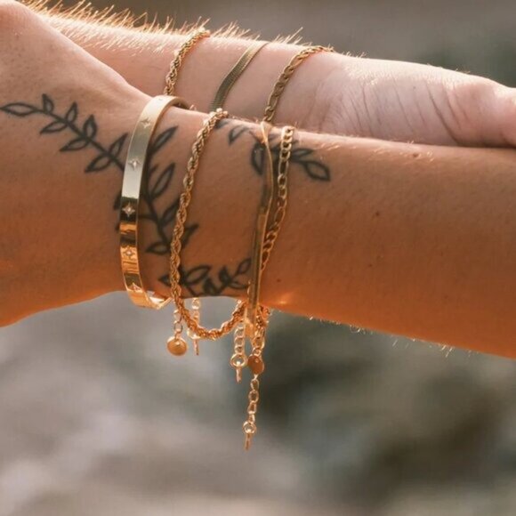 Chunky Bangle Bracelet Sparkle Cuff Bracelet Waterproof Gold w/ Cubic Zirconia - Picture 8 of 12